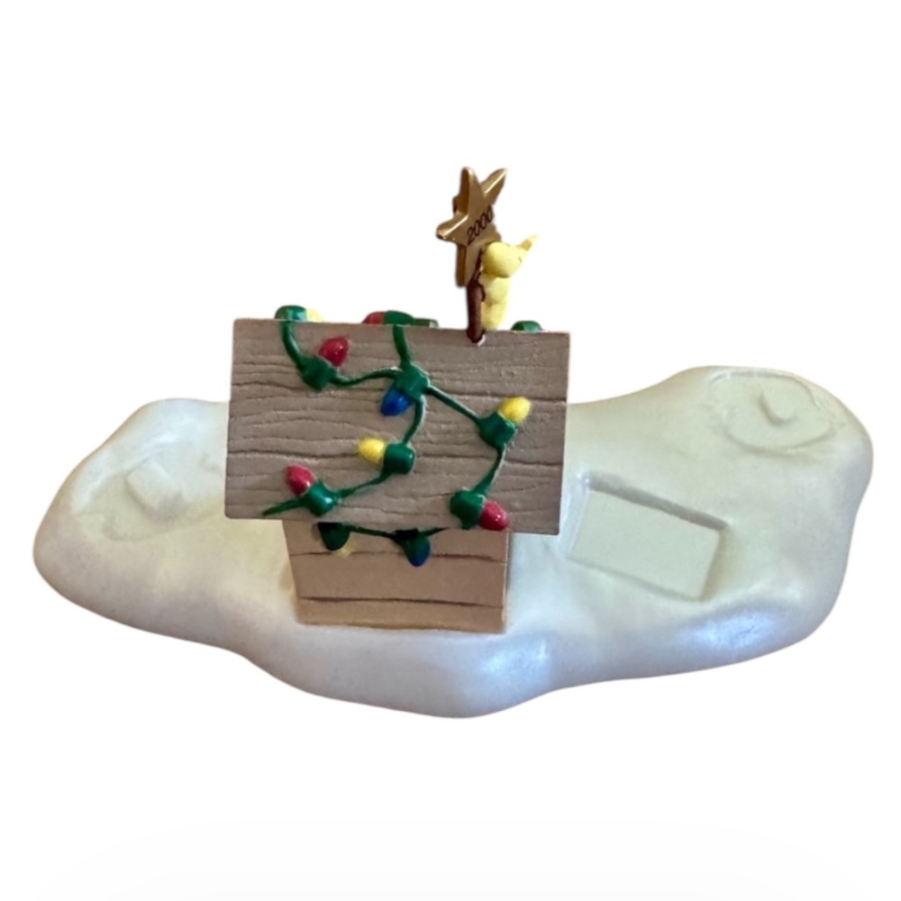 NIB Hallmark 2000 Peanuts Woodstock On Doghouse Display Base Ornament⁠ Christmas